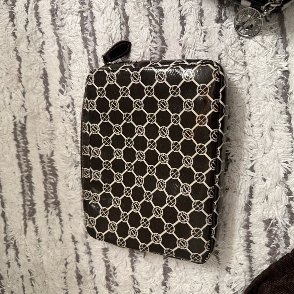 Henri Bendel - image 1